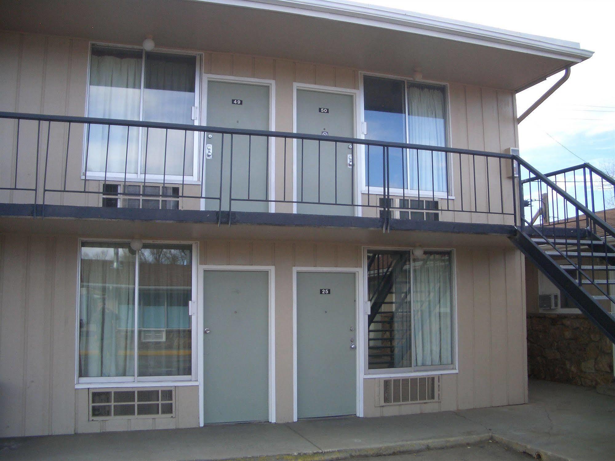 Laramie Valley Inn Экстерьер фото